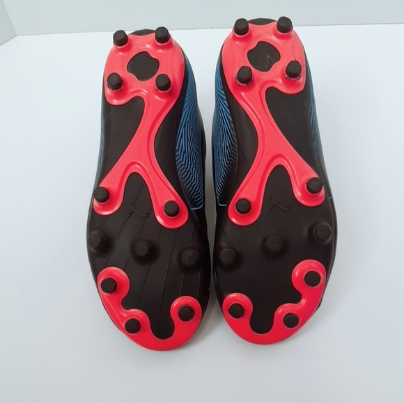 Soccer shoes - Picture 4 of 4